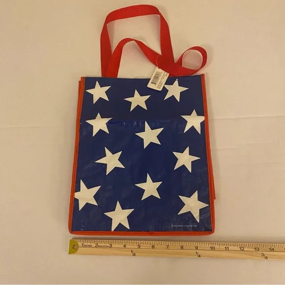 Set of 2 Patriotic Aprons with Hallmark Star Print Gift Bag - Picture 16 of 16